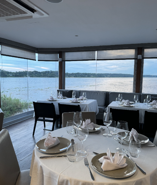 luxury amazon river cruise dining
