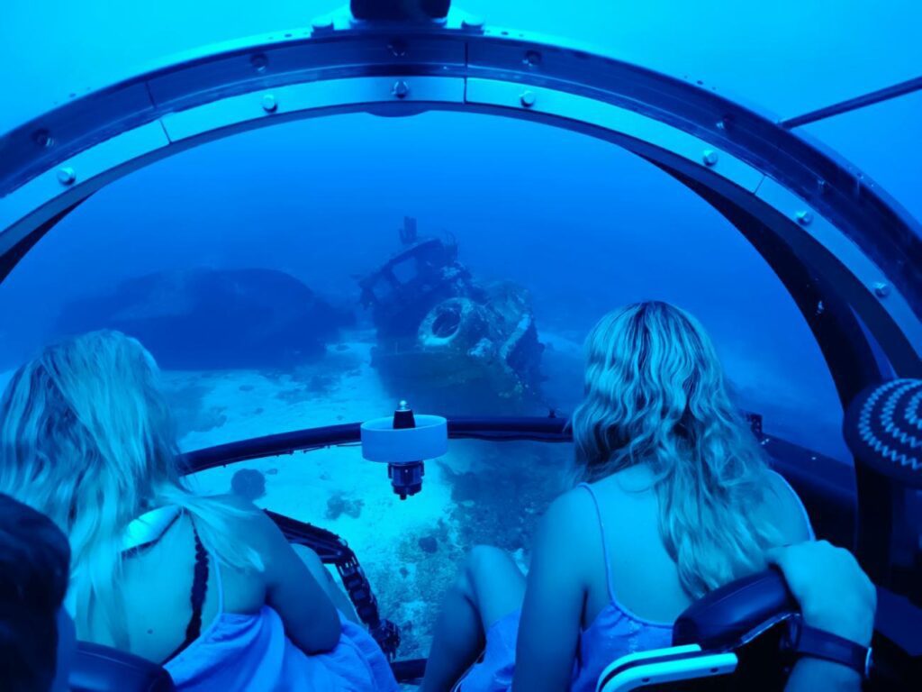 bucket list ideas Submarine Dive in Curaçao 